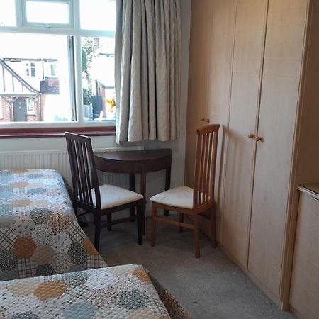 Edgware B&B Barnet Esterno foto